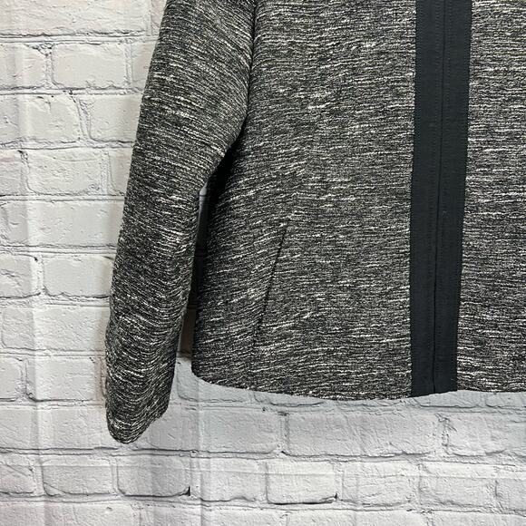 GAP Womens Blazer Size L Grayish with Hints of Gold Full Zip Round Neck NWT - Picture 3 of 9